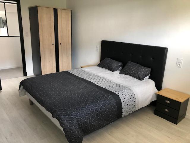 Loft Reve Du Soir 125 M2 Climatise 350 M De La Gare Lägenhet Lourdes Exteriör bild